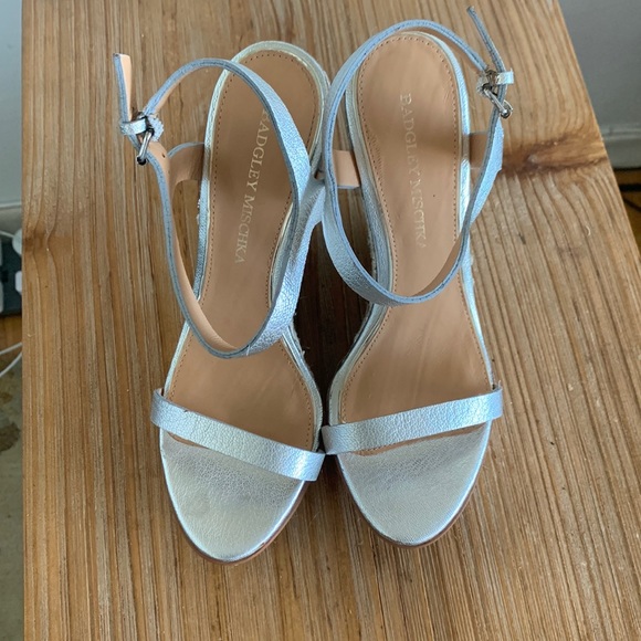Baffley mischka sandals with silver straps - Picture 1 of 5